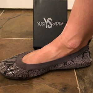 Yosi Samra ‘snakeskin’ baller flats